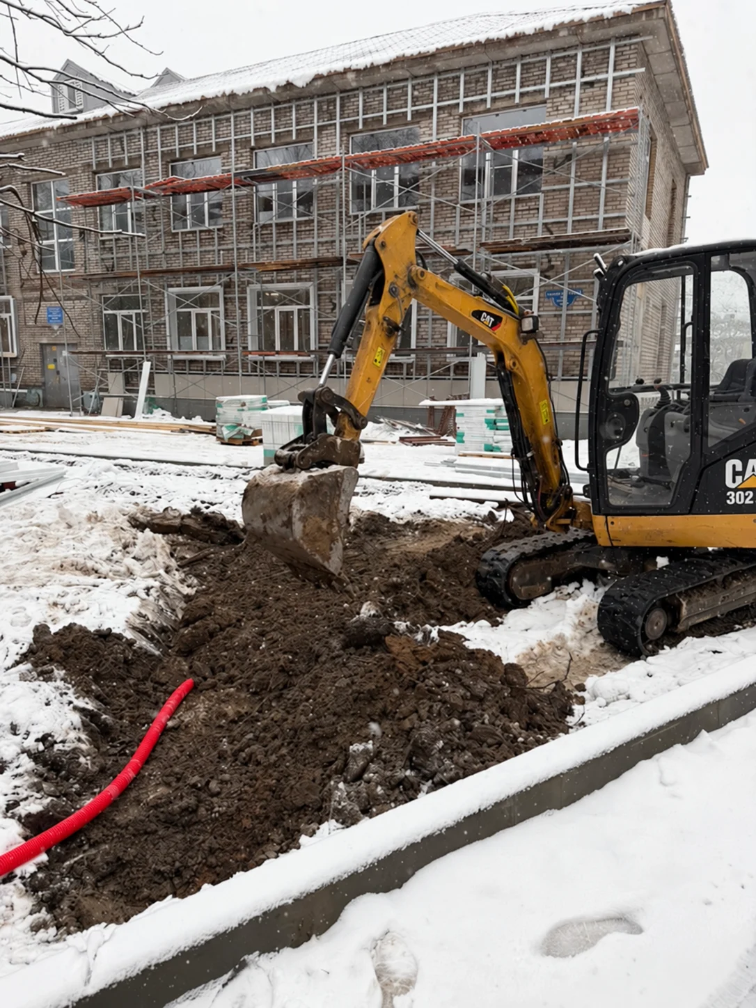Земляные работы и прокладка наружных трасс